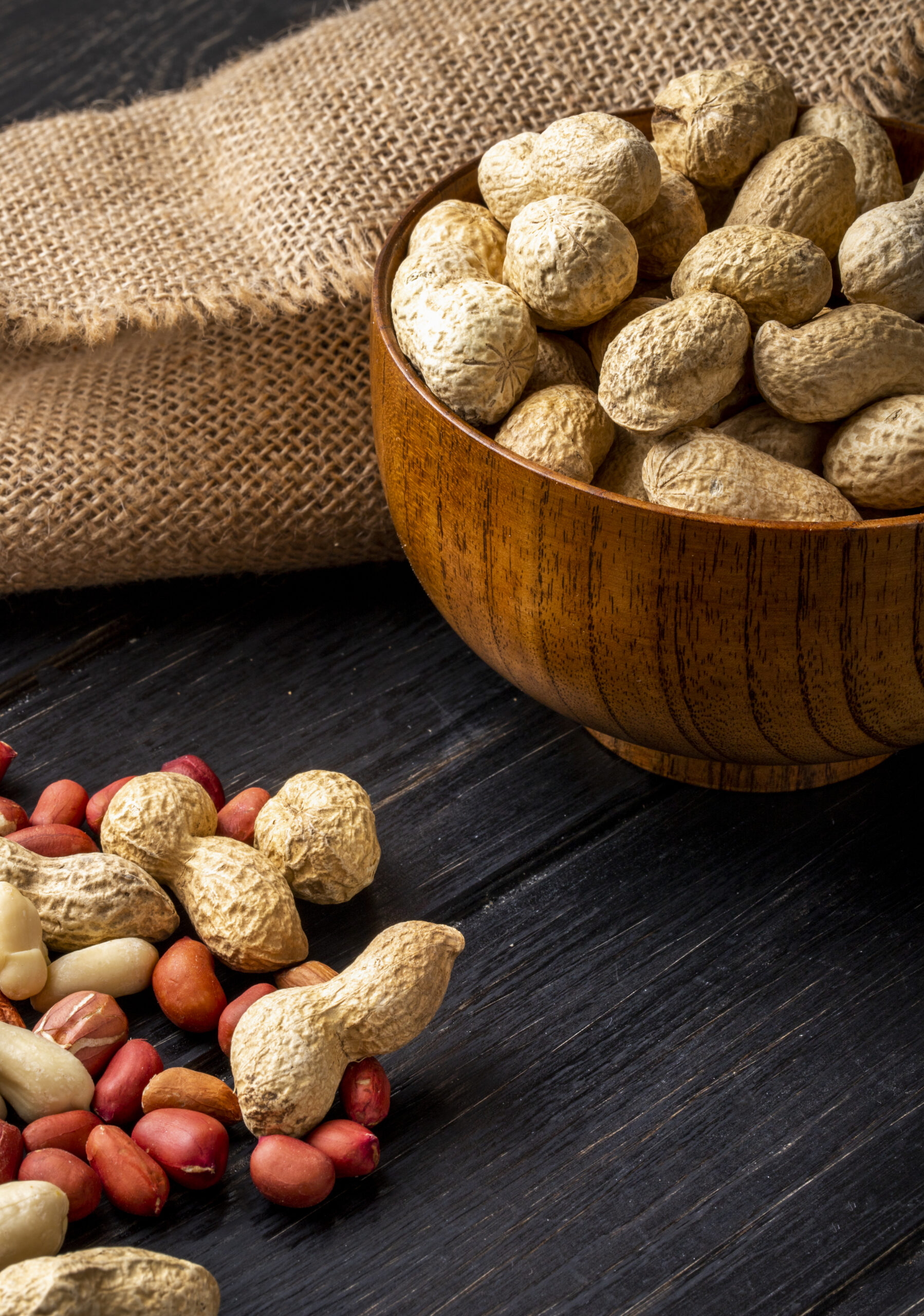 Indian groundnuts (peanuts) — bold, java and TJ varieties; shelled and blanched